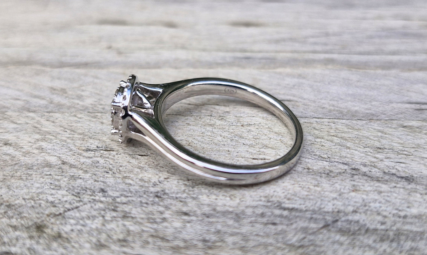 9ct White Gold Modern Diamond Halo Ring - Size O *Scrap Price*