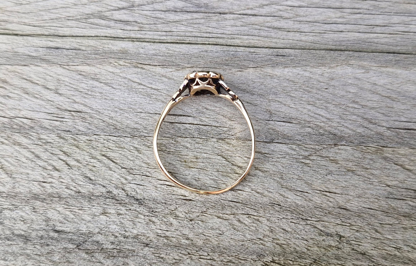 Edwardian 18ct Gold Daisy Diamond Ring - Size Q 1/2