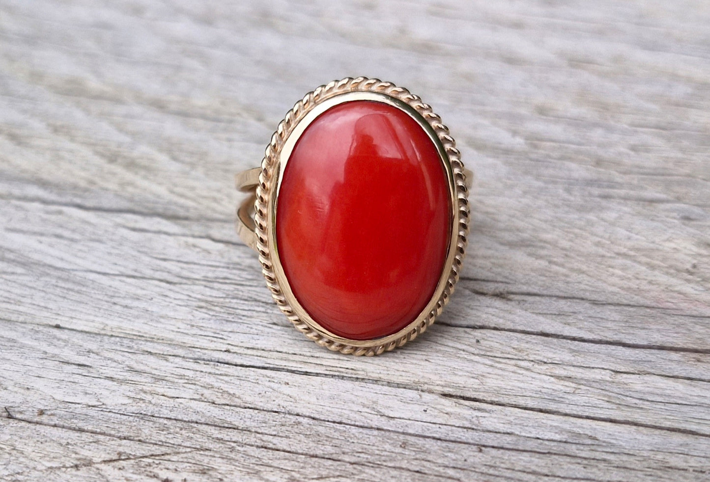 Vintage 9ct Gold Red Agate Ring - Size Q 1/2