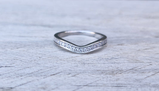 14ct White Gold Diamond Band, Slightly Curved V Shape - Size N *Scrap Price*