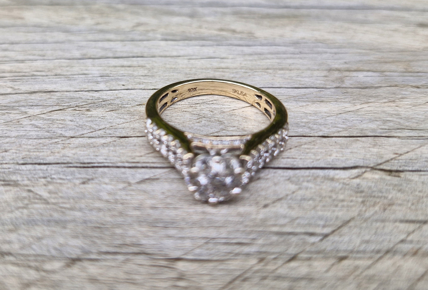10ct Gold Diamond Ring - Size M