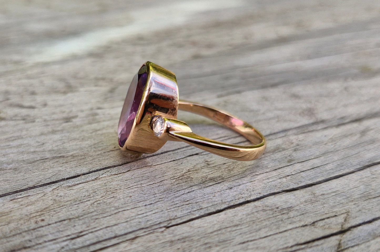 Fabulous 14ct Gold, Natural Amethyst and Diamond Ring - Size L 1/2