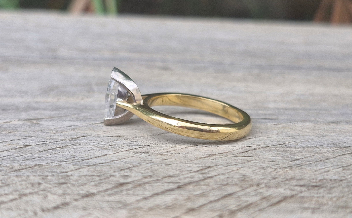 Valuation $10,990 - 1.02ct Marquise Diamond Ring, 18ct Gold - Size M 1/2