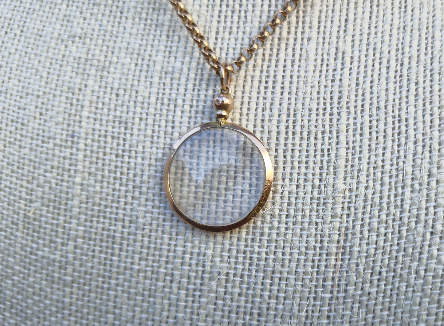 Circa 1911 - Double Sided Glass Photo Memento Pendant, 9ct Gold