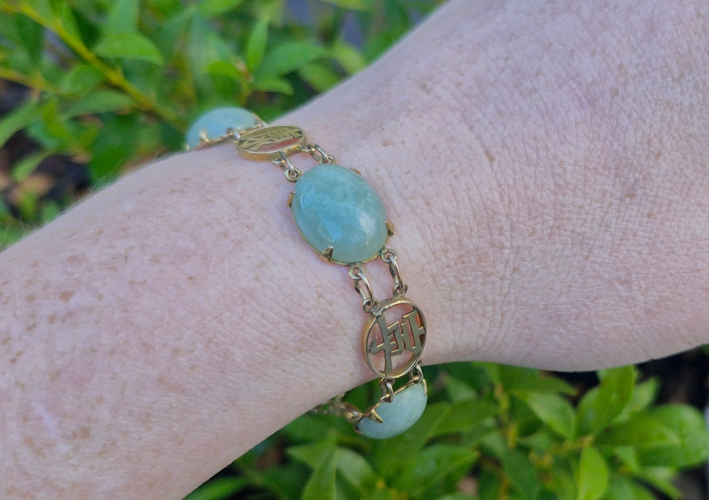 Natural Jade & 9ct Gold Featuring Chinese Characters