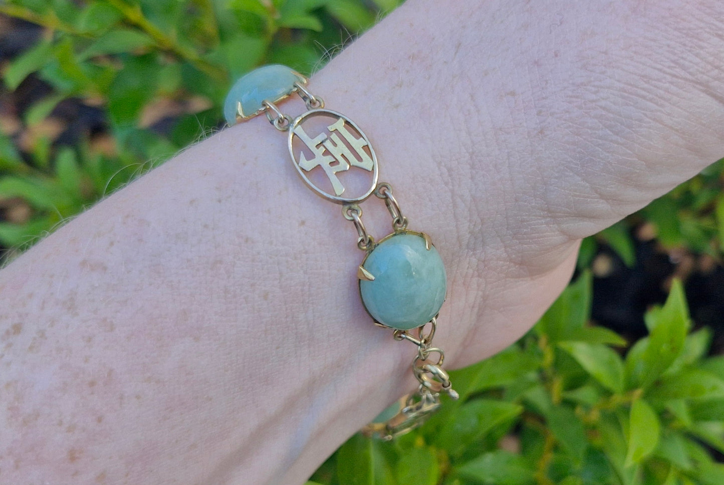 Natural Jade & 9ct Gold Featuring Chinese Characters