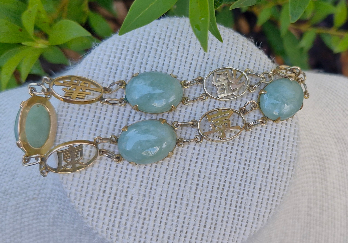 Natural Jade & 9ct Gold Featuring Chinese Characters
