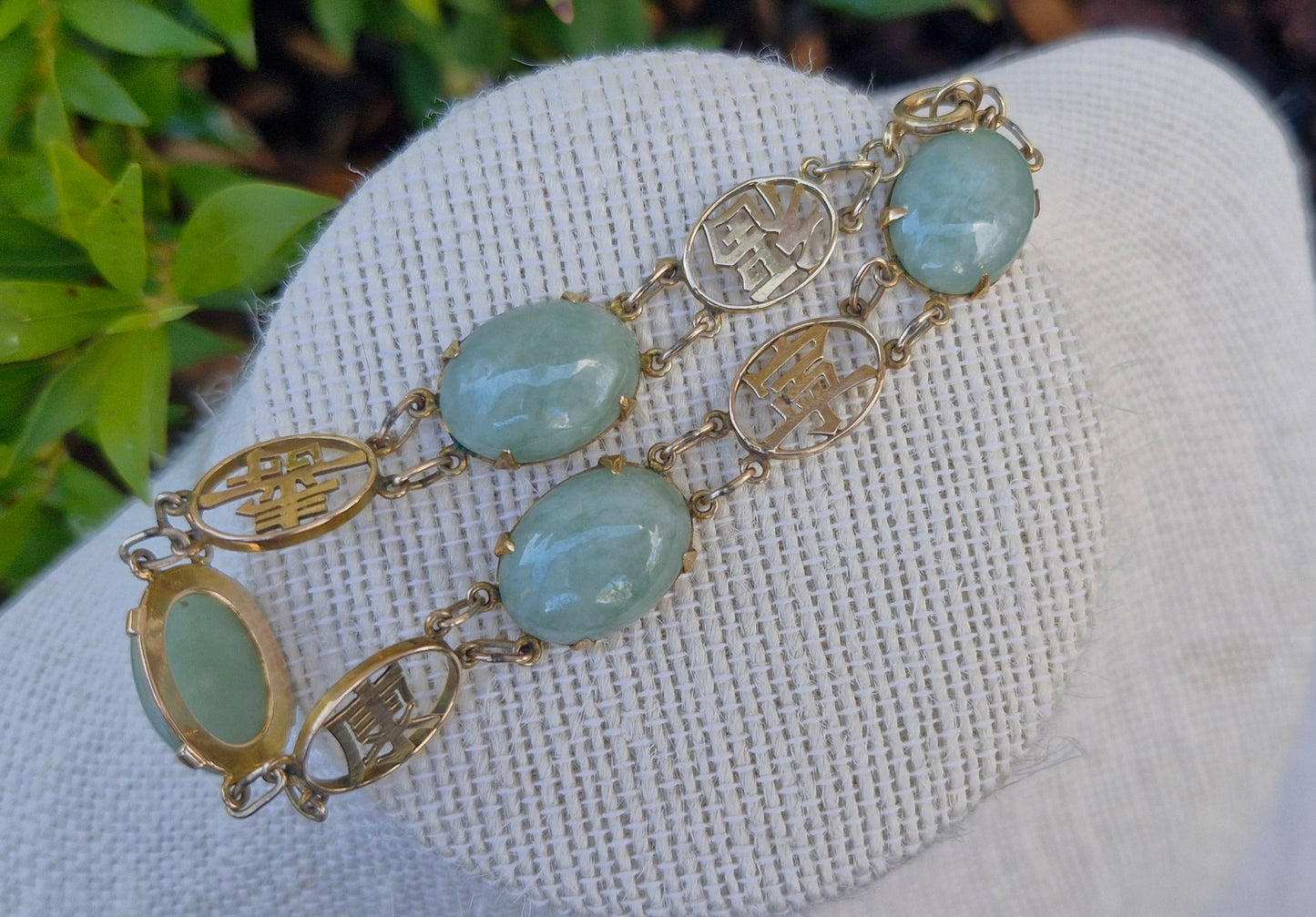 Natural Jade & 9ct Gold Featuring Chinese Characters