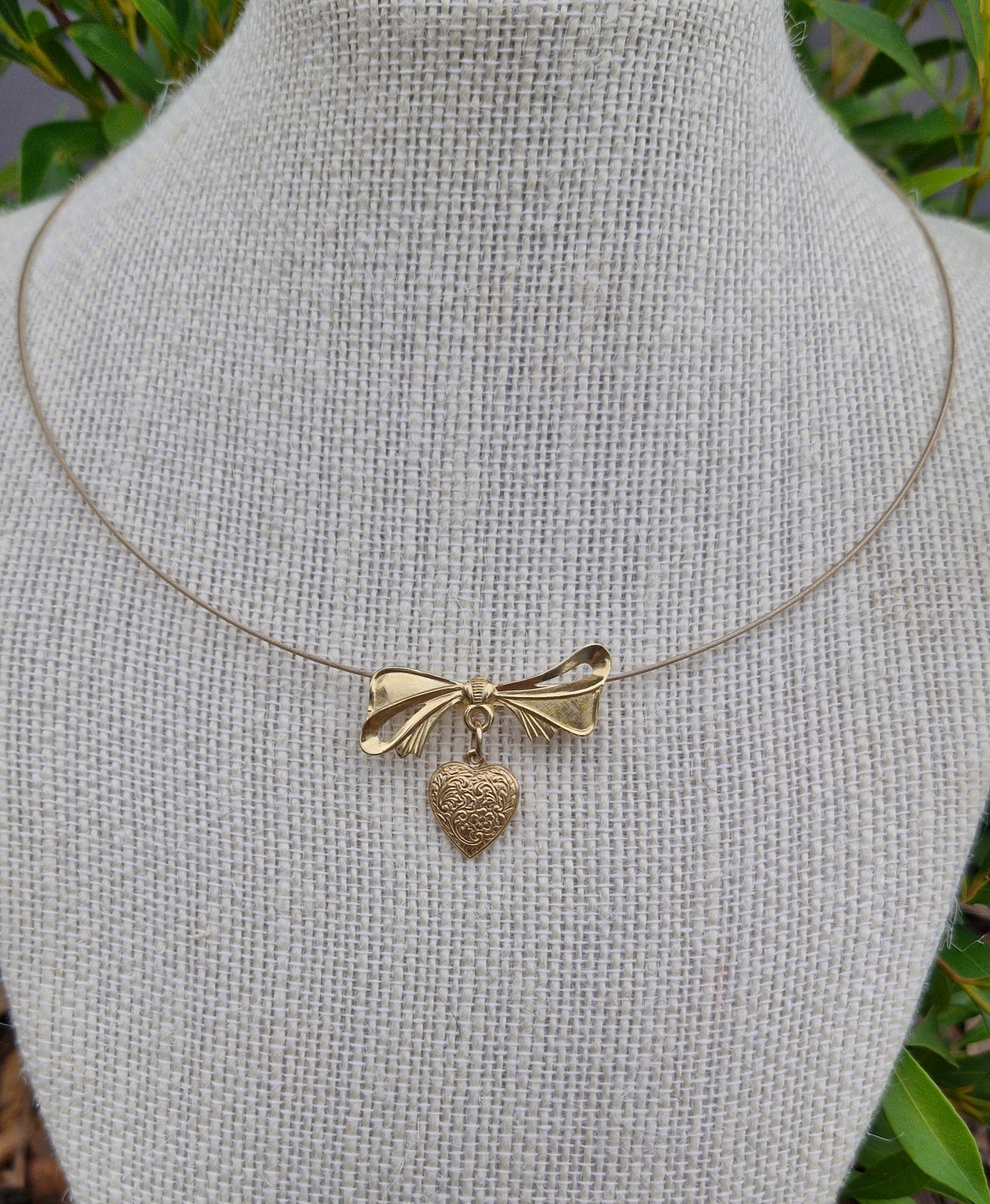 Beautiful 9ct Yellow Gold Vintage Brooch - Conversion Options