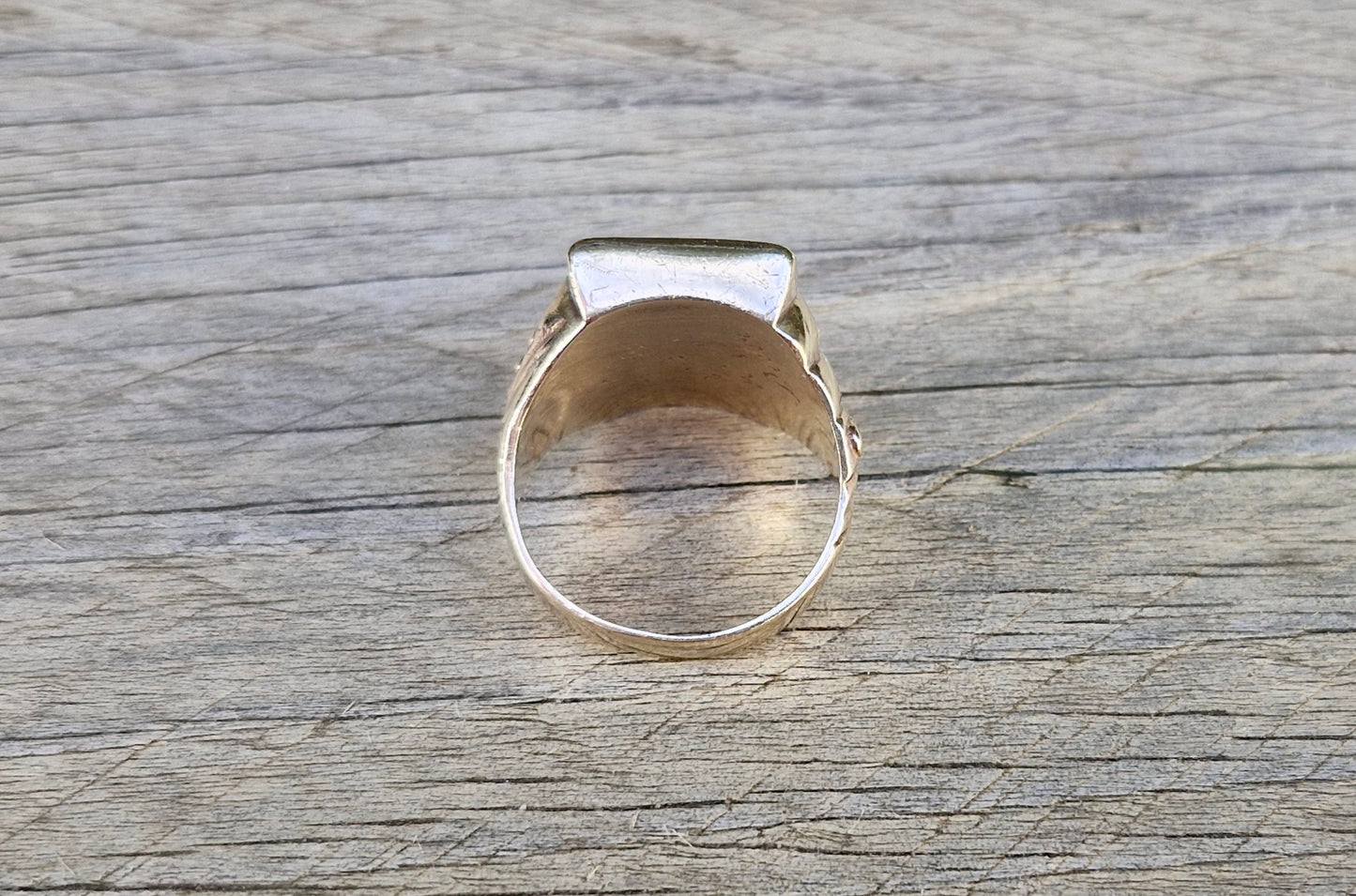 Significant 9ct Vintage Gold Onyx Ring - Size O - * Scrap Price *