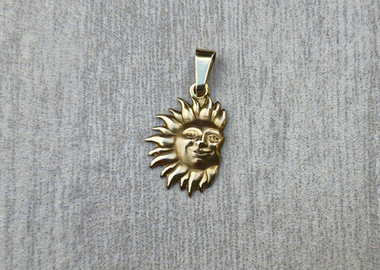9ct Gold Sun Charm or Pendant - Germany