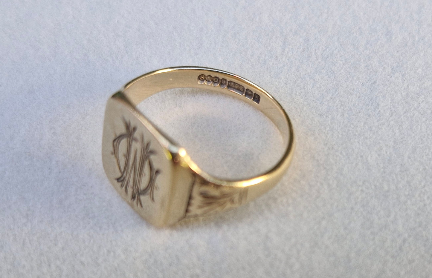 Vintage 9ct Gold Signet Monogram Ring - Size Q 1/2