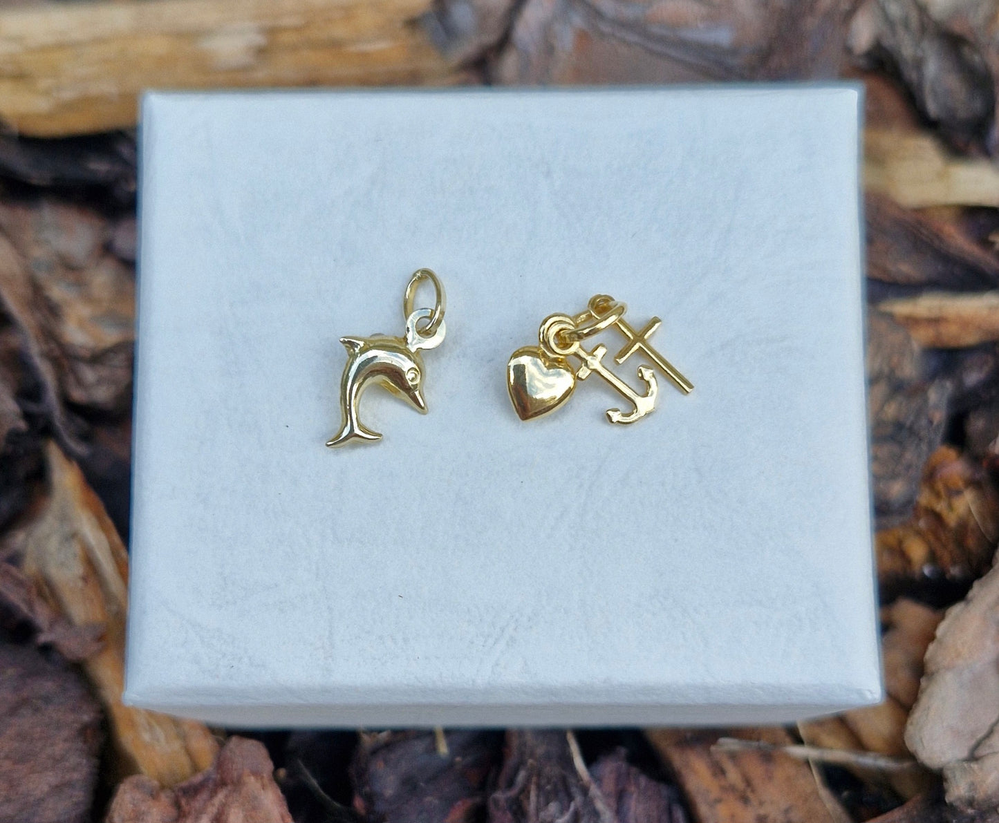 9ct Gold Dolphin & Faith, Hope, Charity - Charm for Bracelet