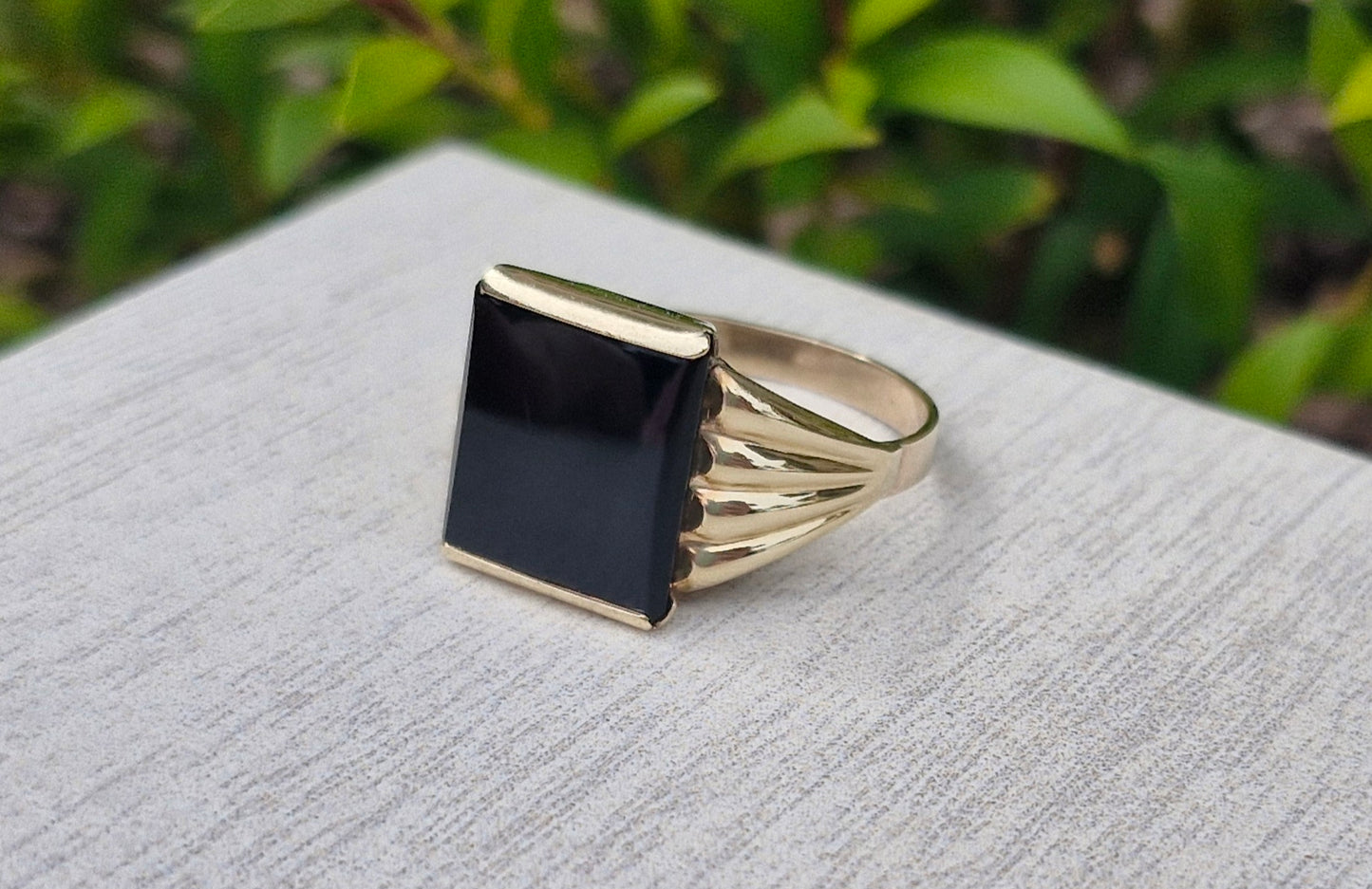 9ct Gold Vintage Men's Onyx Ring - Size V