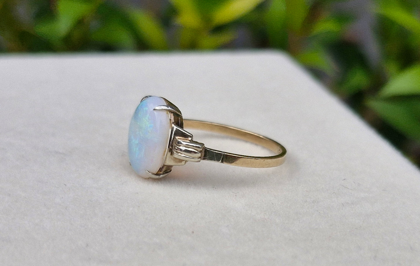 9ct Vintage Opal Ring - Size N
