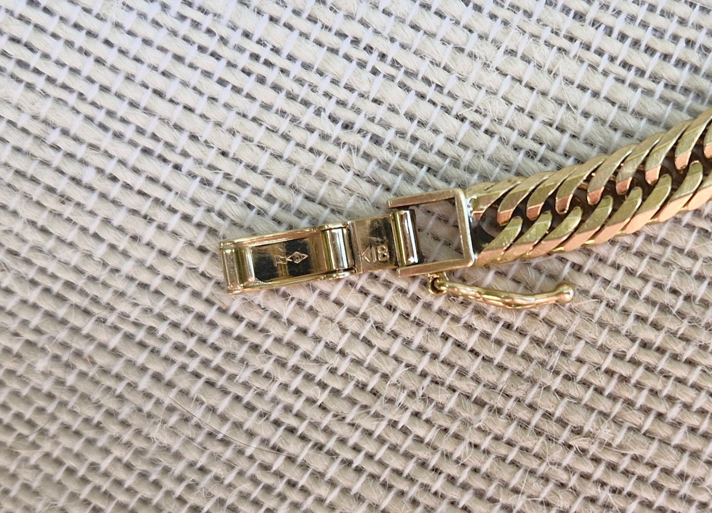 VAL $11,100 - 18ct Solid Yellow Gold Bracelet