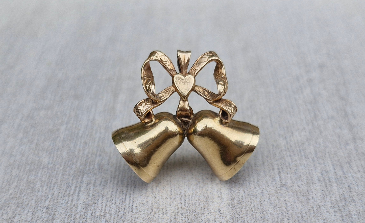 9ct Gold Vintage Bells Charm or pendant *Scrap Price*