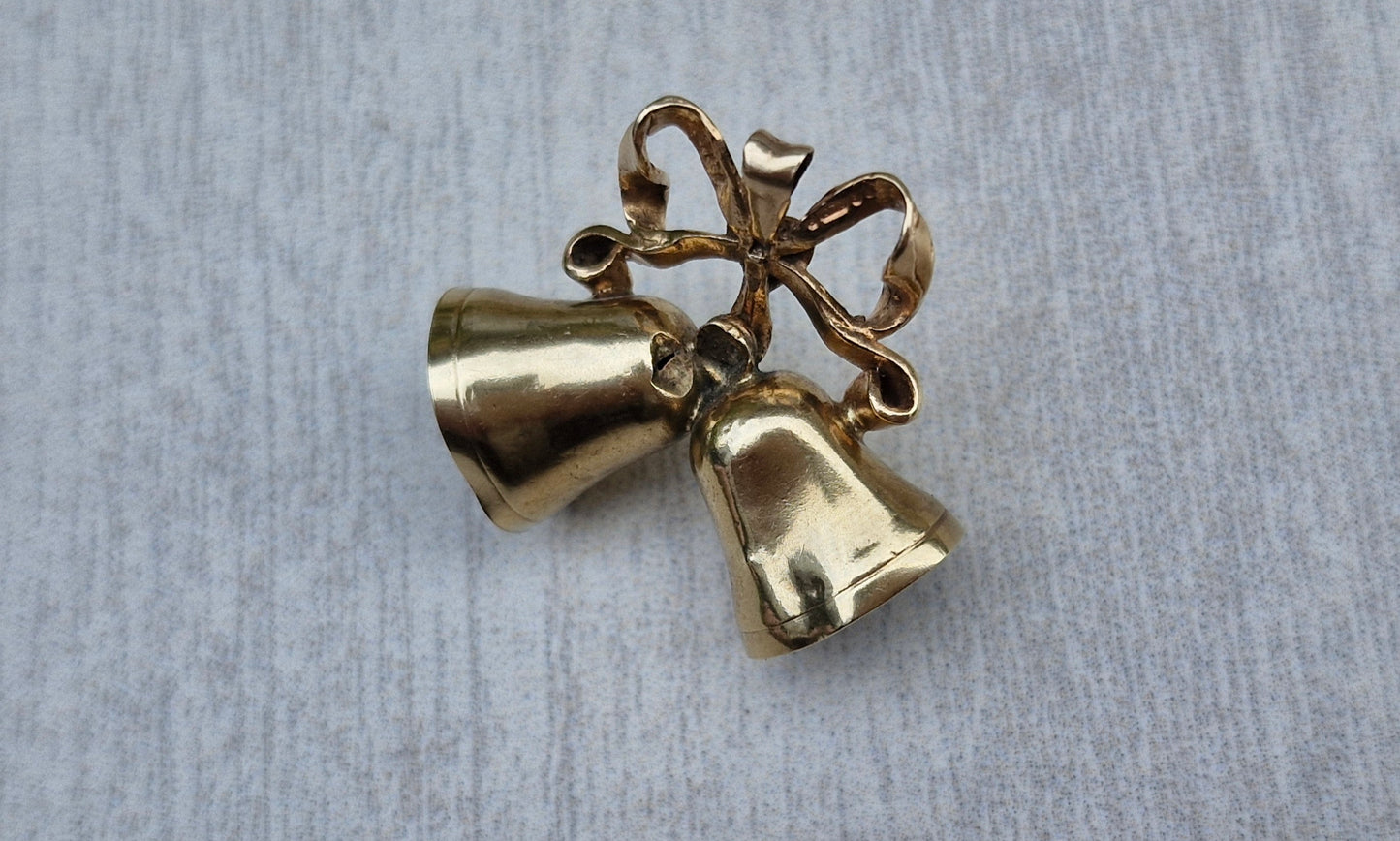 9ct Gold Vintage Bells Charm or pendant *Scrap Price*