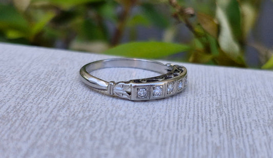 Art Deco, 18ct White Gold & Palladium Diamond Ring - Size M 1/2