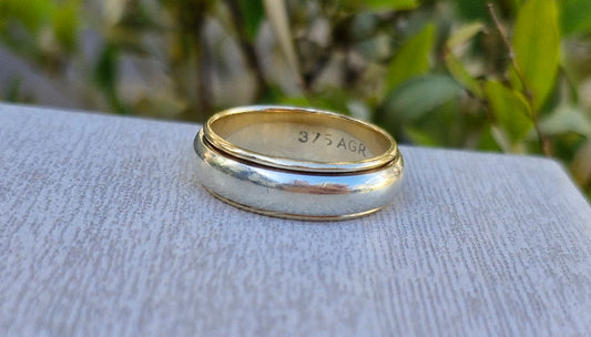 9ct Gold Two-Tone Ring - Size N 1/2 - 6g