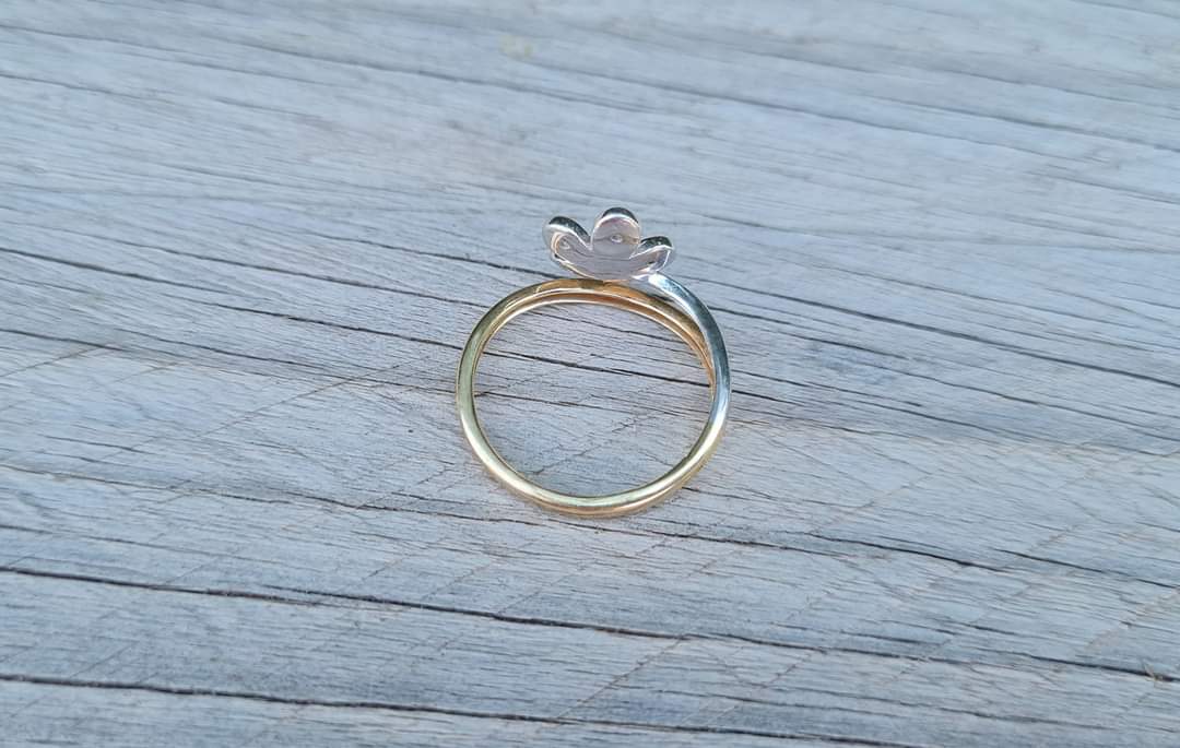 Two-tone 9ct Gold Ring, Diamond Studded Petals - Size O 1/2