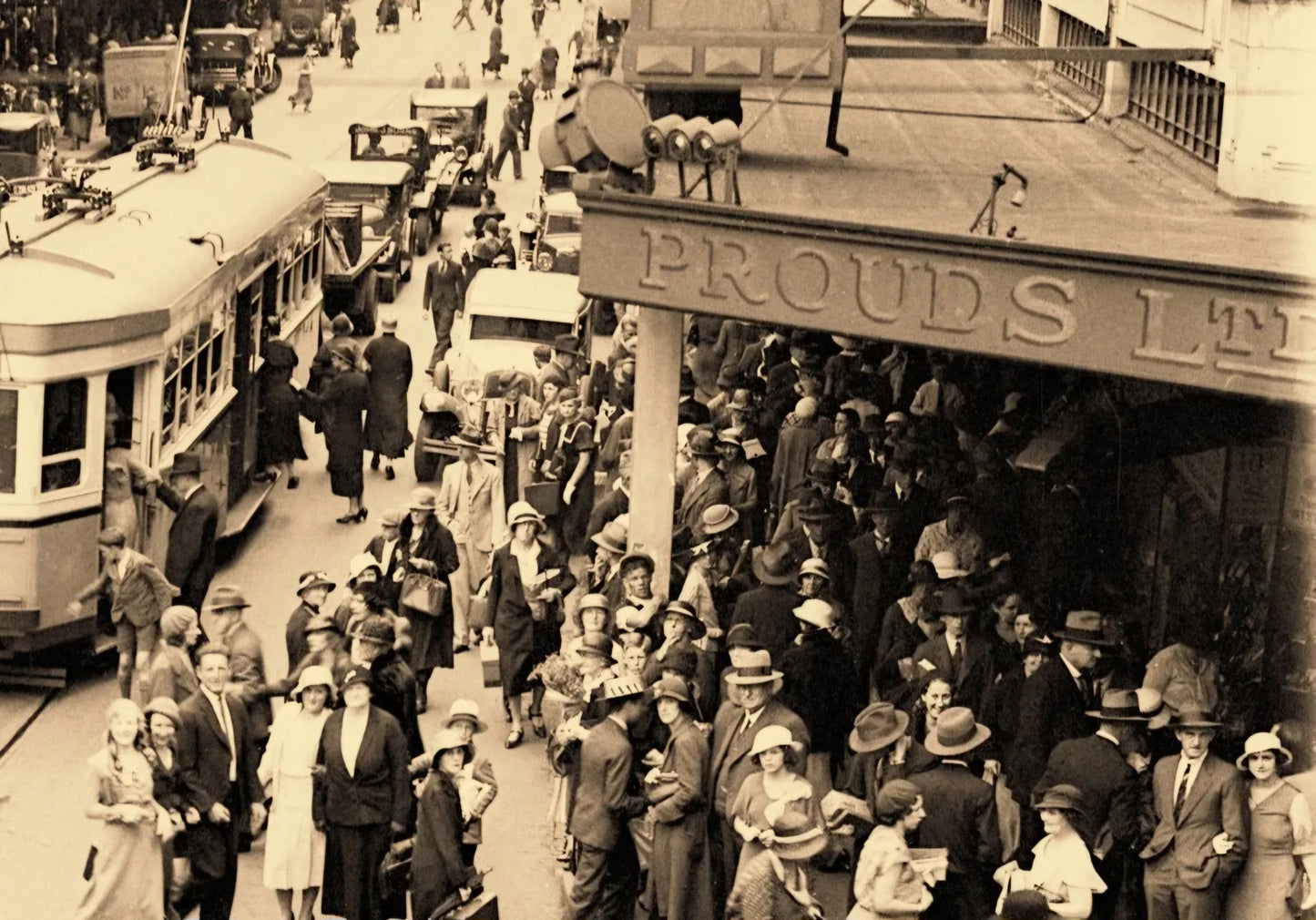 1910-1930 Australian History - Antique Bloodstone Ring in 9ct Rosy Gold - Size O 1/2