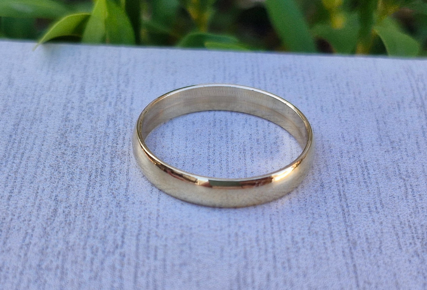 9ct Yellow Gold Band - Size U 1/2