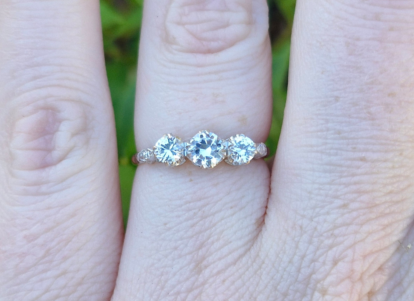 Vintage Trilogy Ring: Past, Present, Future - 9ct Gold, Size O 1/2