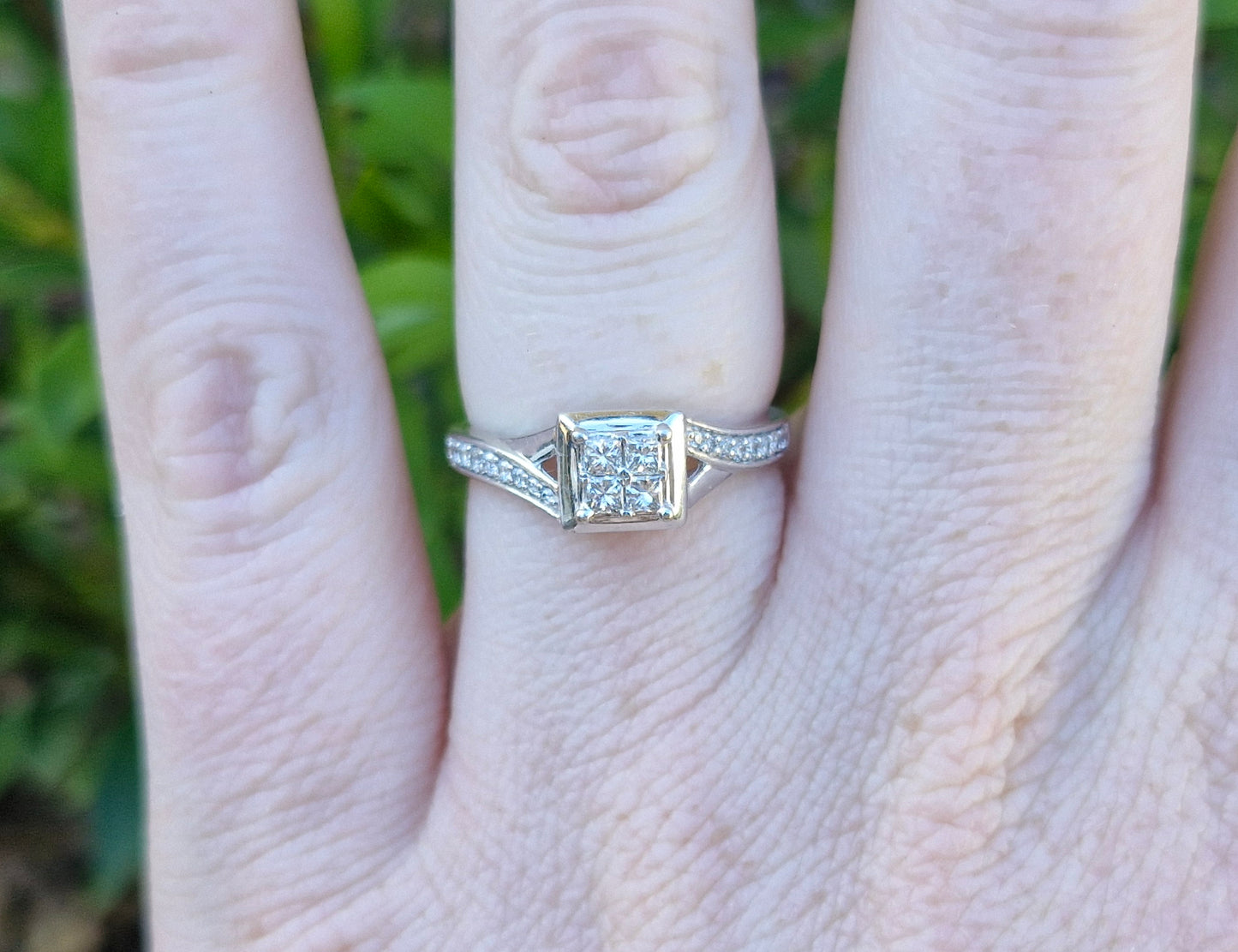 10ct White Gold Ring with 0.33cts Diamonds, Michael Hill Jewellers  - Size O 1/2