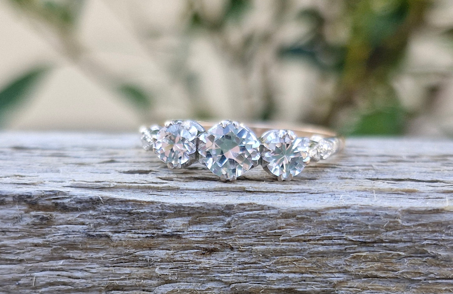 Vintage Trilogy Ring: Past, Present, Future - 9ct Gold, Size O 1/2