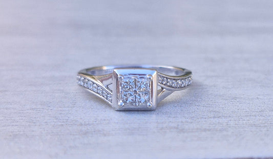 10ct White Gold Ring with 0.33cts Diamonds, Michael Hill Jewellers  - Size O 1/2